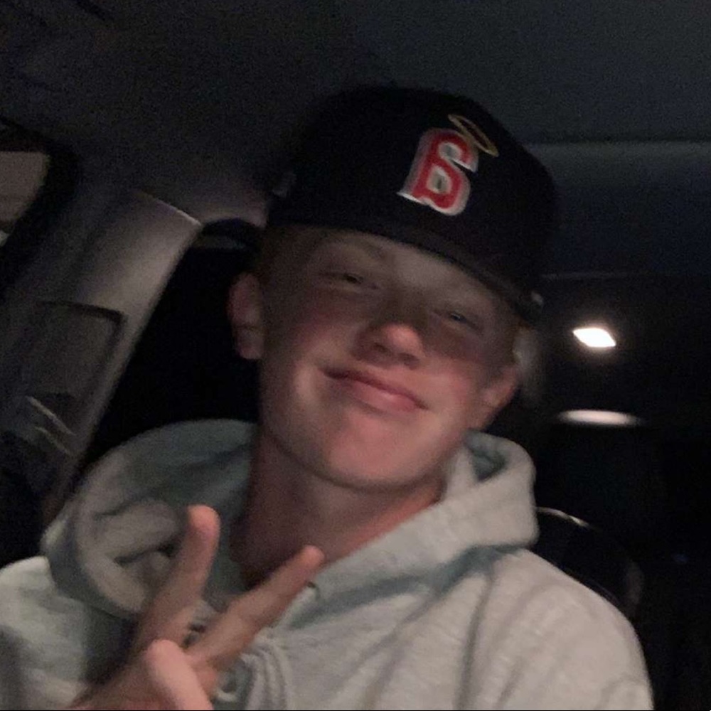 Meet your Posher, Maxwell